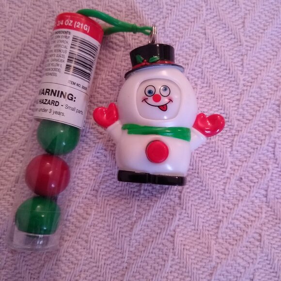 Super Cool Snowman Keychain - Picture 4 of 4